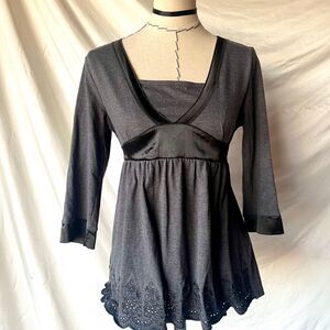 Art and soul Vintage babydoll gray floral top